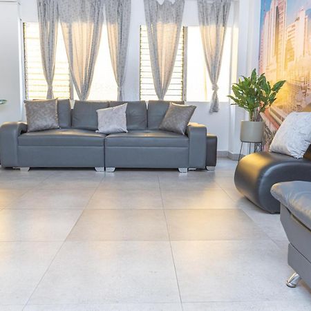 Hotel Alcazar Μεντεγίν Εξωτερικό φωτογραφία