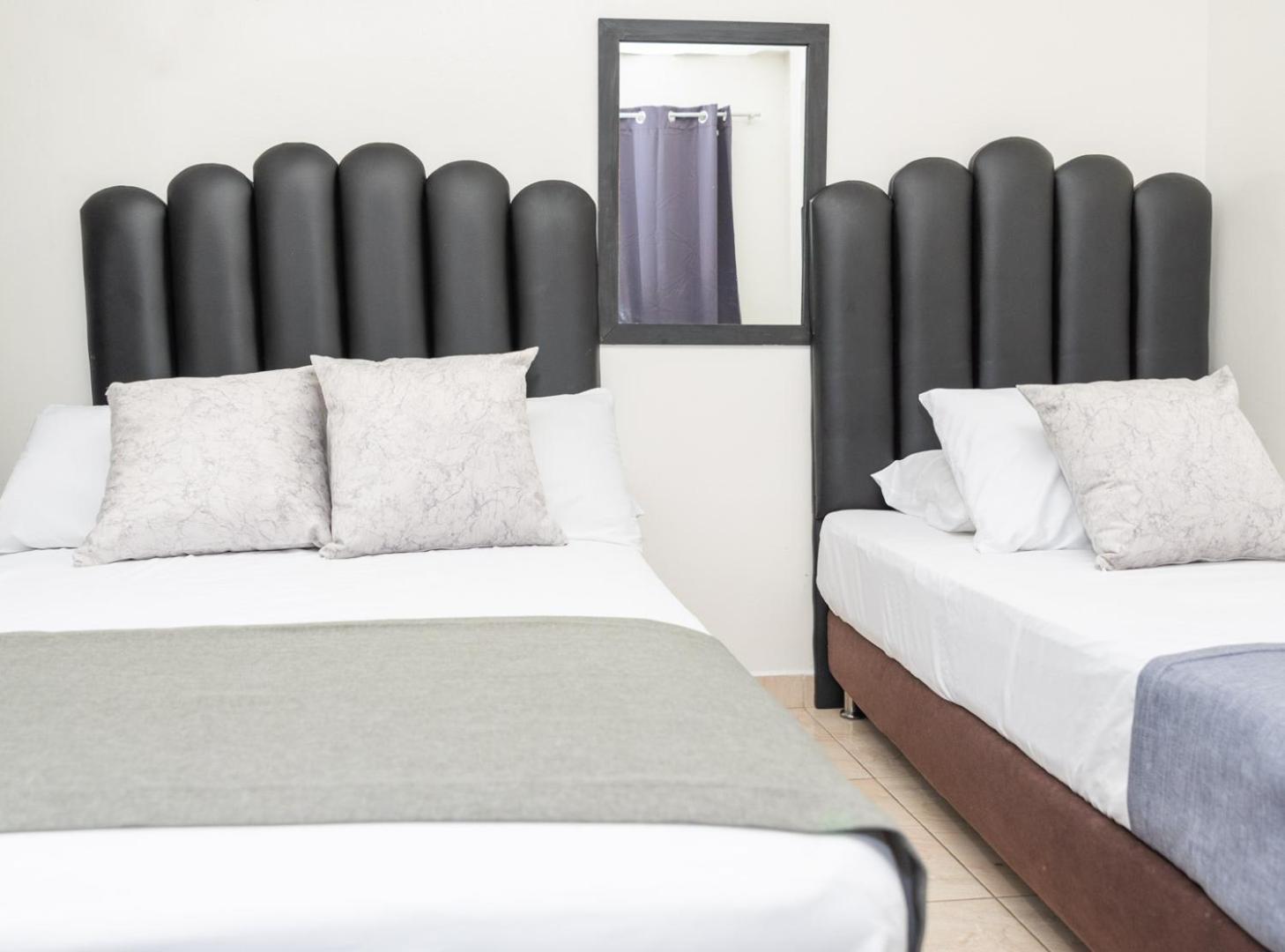 Hotel Alcazar Μεντεγίν Εξωτερικό φωτογραφία